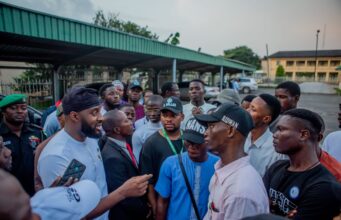 Oyo Speaker addresses protesting students union leaders, reiterates govt commitment to their welfare