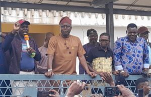 Makinde, labour leaders addressing workers at the Oyo State Governor’s Office, Agodi Secretariat, Ibadan on Monday