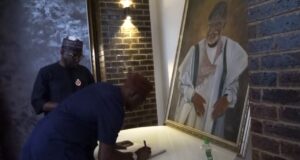 UPDATE: NGF chair, Makinde visit Akeredolu’s wife, family in Ibadan residence