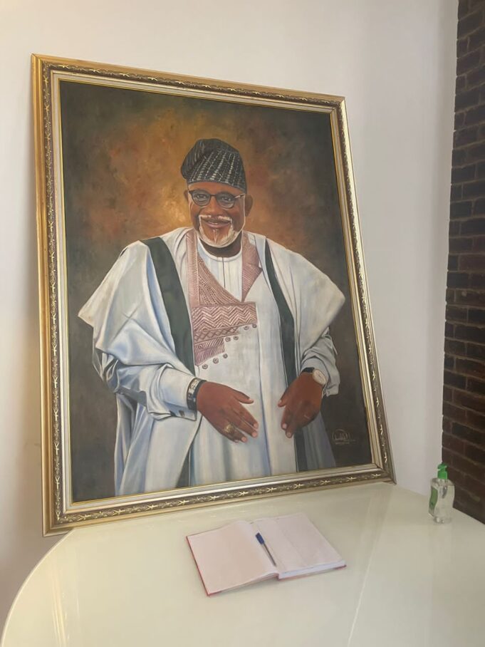 Photos: NGF Chair, Makinde visit Akeredolu’s wife, family in Ibadan