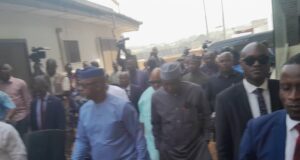 Videos and photos of arrivals of Southwest governors at Akeredolu’s residence, Jericho, Ibadan on Friday