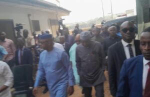 Videos and photos of arrivals of Southwest governors at Akeredolu’s residence, Jericho, Ibadan on Friday