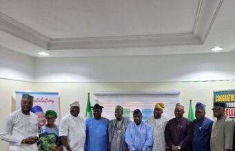 Oyo State NASS caucus meets with APC National Chairman in unity efforts