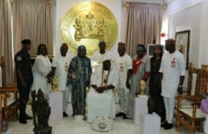 Ooni commends EFCC on tackling illegal forex operators