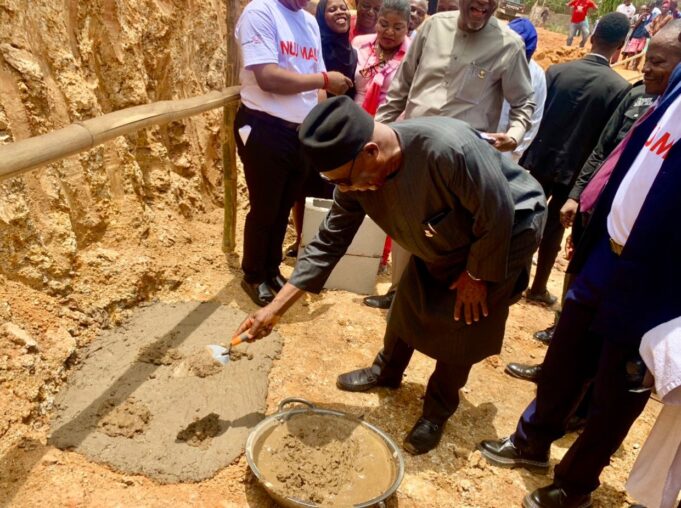 Makinde performs turning of Sod for construction of NUJ Ultra-modern mall