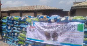 Oyo HoR member, Lafi, distributes over 2000 Tinubu’s rice, empowers 300 constituents with N100k cash