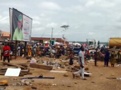 Shocks as govt pulls down shops in Ojoo