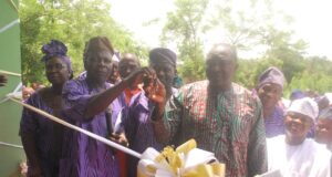 Ibarapa indigenous staff donates N15.7m worth building to OYSCATECH