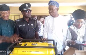 Akinyele Council boss donates equipment to security agencies