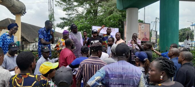 Video: Oyo TUC Chairman, Com Olabiyi addressing labour leaders on strike suspension