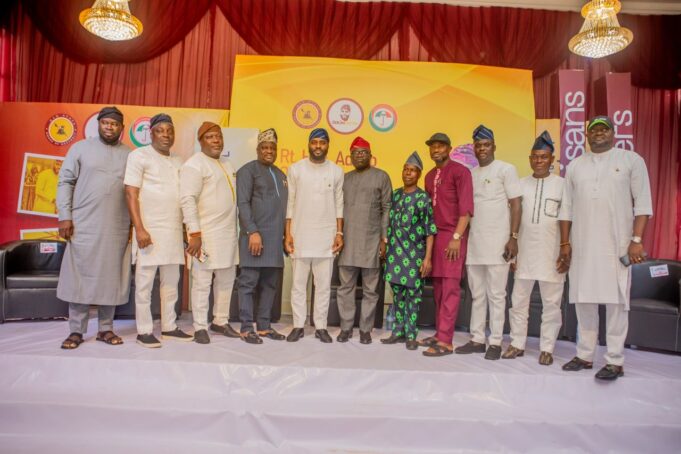 Oyo speaker holds town hall meeting, gives financial empowerment to constituents