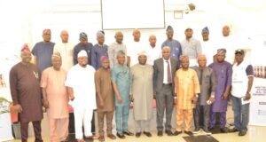 Oyo trains 33 LGA chairmen, 351 councillors