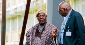 UI governing council holds inaugural meeting, as Chief Bisi Akande donates entitlements to indigent students