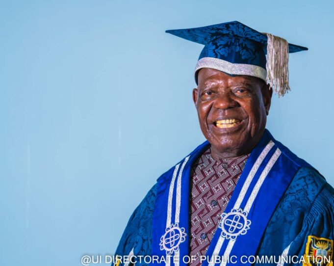 Kalejaye applauds Chief Akande for donating pro-chancellorship allowances to UI students