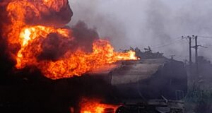 Commuters stranded as petrol tanker explodes, five vehicles burnt in Iyana Ajia, Ibadan