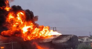 Photos: Five vehicles burnt as tanker explodes in Ibadan