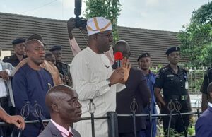Protesters: Makinde arrives protest scene, to address protesters