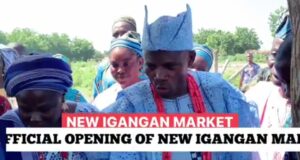 Oja Agbe: Senator Alli lauds Igangan market opening, pledges suppor