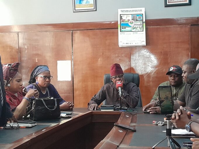 We won’t demolish any building, Oyo Housing Corporation assures residents in Ajoda