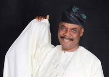 Senator Alli congratulates Oyo APC chieftain, Ibikunle on CBB appointment
