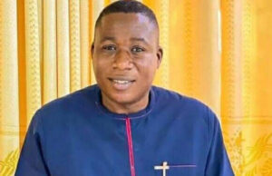 Sunday Igboho console Oba Alao on death of mother