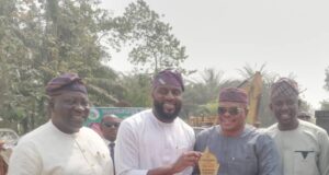 Encomium Pours as Oluyole Local Government Honors Ex Algon Chairman, Aleshinloye