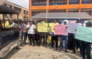 Electricity workers kick against sack of colleagues, stage protest in Ibadan