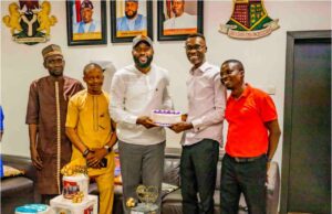 Oyo Assembly Correspondents Join Well-Wishers To Celebrate Speaker’s Birthday