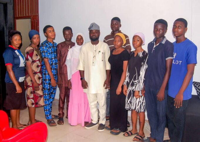 Pursue your dreams with utmost tenacity, Aare Latosa Council boss charges beneficiaries of free UTME forms