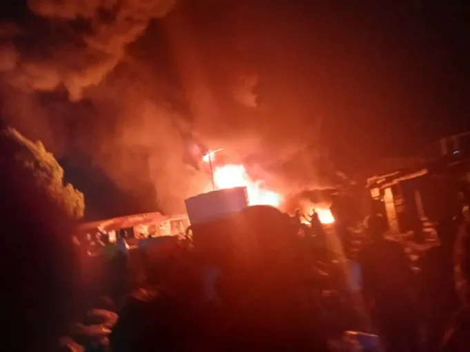 Video: Aleshinloye market fire incident