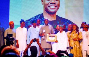 Makinde bags Independent Newspaper Man of the Year award