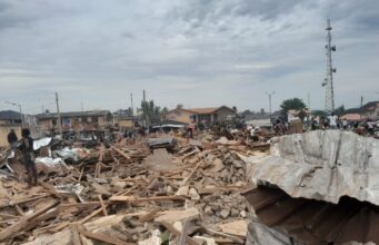 Traders, business owners count losses as Oyo LG demolishes shops at Alegongo, Ibadan