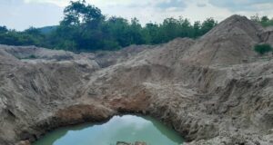 Crisis looms in Oyo community as indigenes, monarch ask mining company to vacate their land
