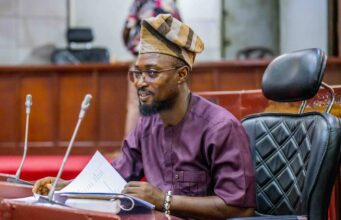 Oyo Speaker congratulates Afijio lawmaker, Oparinde, commends exemplary dispositions