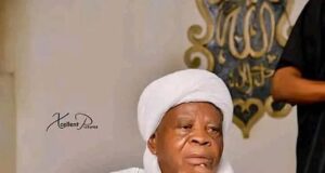 Olubadan Felicitates Chief Imam Of Ibadan Agbotomokekere at 90