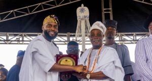 Oyo Speaker, Ogundoyin Honored as ‘Outstanding Friend of Ibadan’ at 2025 Ibadan Week Grand Finale