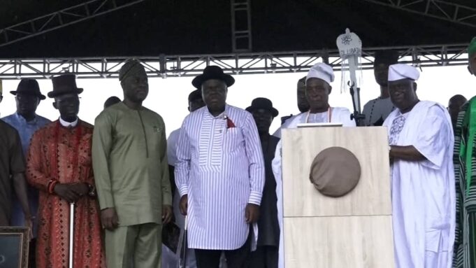 Diri, Oyo Speaker, others bag CCII award at Ibadan festival grand finale