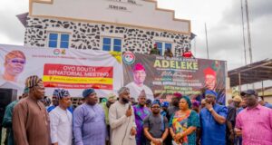 Oyo Speaker, leads PDP lawmakers to Senatorial meeting in Igboora, calls for unity