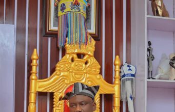 Senator Alli greets Alaafin Owoade on birthday, hails leadership