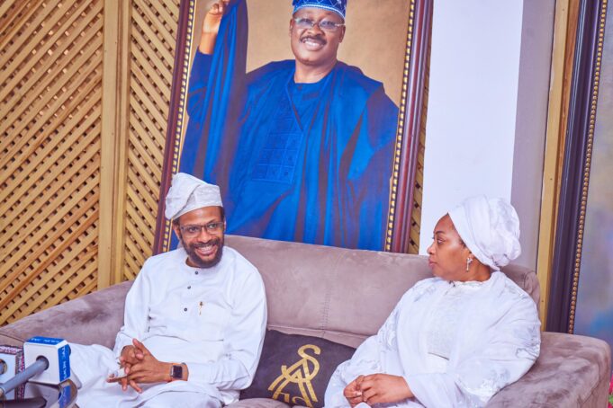 Livestock development ministry is addressing herders-farmers clashes with innovative approach – Ajimobi