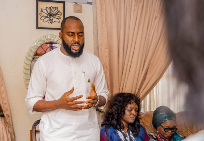 Oyo Speaker, Ogundoyin Leads Assembly Delegation on Condolence Visit to Late Amb. Adefope’s Family