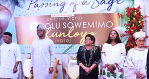 Oyo govt to digitalise Olunloyo’s private library, holds executive session in his honor