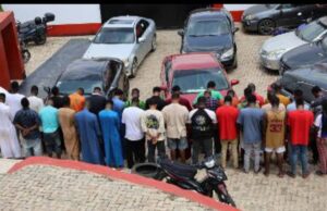 EFCC arrests 34 suspected internet fraudsters