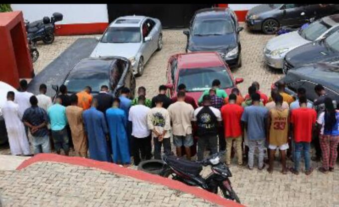 EFCC arrests 34 suspected internet fraudsters