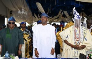Makinde says 48km Iddo – Eruwa road for completion in 11months, coronates, unveil new Eleruwa