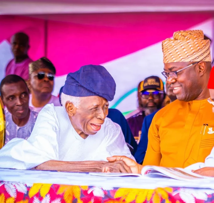 UPDATE: Oyo bid Olunloyo farewell as Makinde renames The Polytechnic, Ibadan after ex-governor