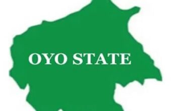 Oyo firemen rescues 68yrs old man trapped inside well n Ibadan