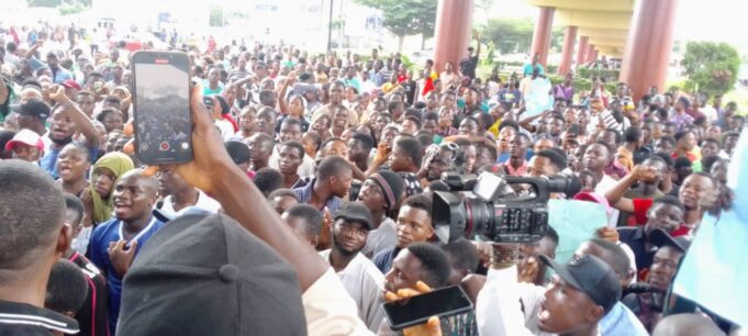 Campus activities paralysed as students protest renaming Poly Ibadan after late Olunloyo