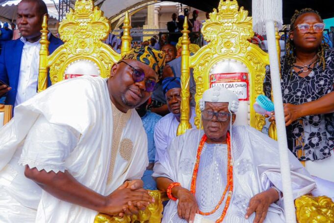 Power minister mourns Oba Olakulehin’s passage