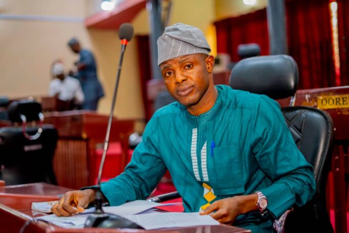 Oke Ogun collapsed bridges: Oyo Assembly Minority leader appeals to Makinde for intervention